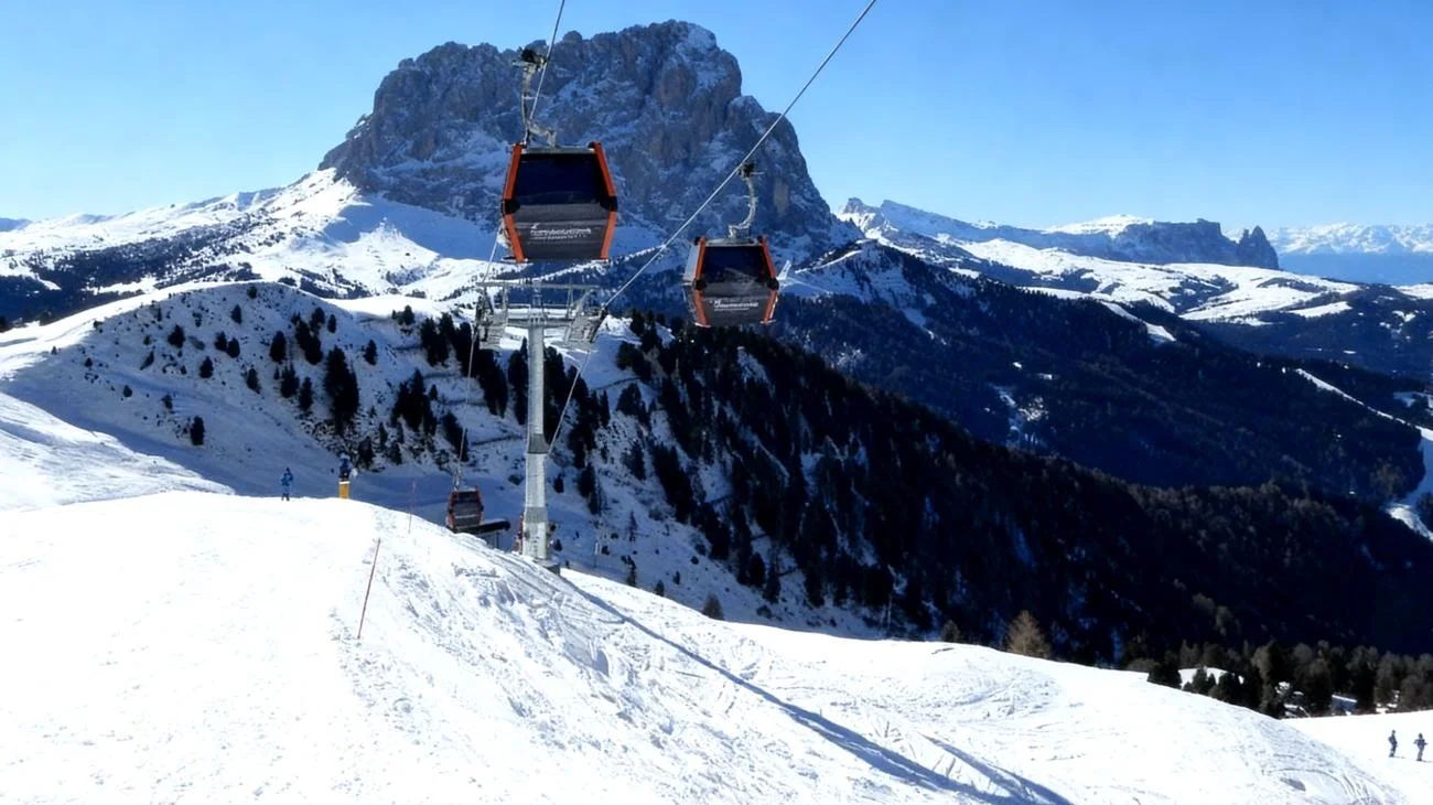 Die Saslong in Gröden lässt selbst Profis bei 130 km/h abstürzen – warum jetzt alle hinschauen 2025-12-20T11:40:22.068Z"